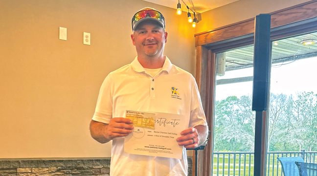 Kent Graning won closest to the pin for the mens group. (Submitted Photo).