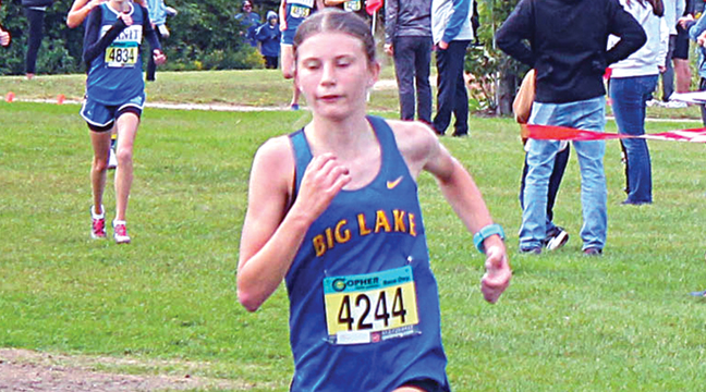 Shay France makes the final turn toward the finish line at the Monticello Invitational Saturday. The ninth-grader took eighth in 20:24.0. (Photo by Ken Francis.)