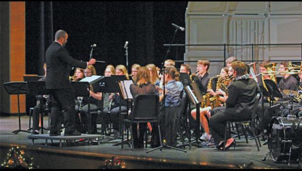 CRAIG VOGL (L) led the musicians throughout the night’s festivities Monday. (Photos by Bill Morgan)