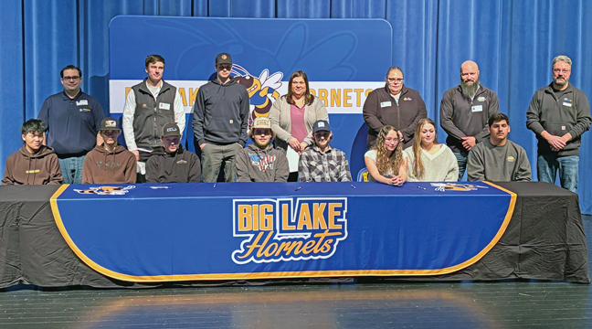 Honorees and Business representatives  posed for a group photo. (Patriot Photo by Don Bellach)