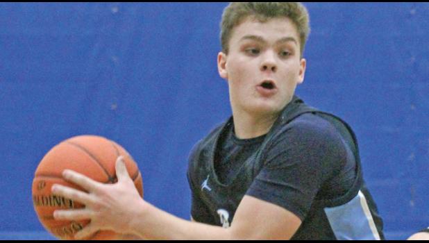 Nick Mittelstaedt led all scorers Friday with 26 points, but it wasn’t enough as Becker fell to Huthcinson by 12. (Photo by Bill Morgan)